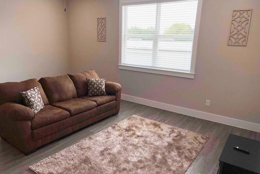 Welcome To Our Spacious 2-Bedroom 2-Bathroom Located In The City Of Houston, Texas! Exterior foto
